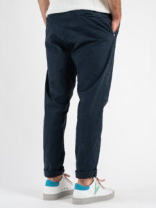 BL11 Pantalone cropped con pinces CALLEJON Blu (7)