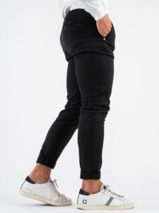BL11 Pantalone cropped con pinces CALLEJON Nero (5)