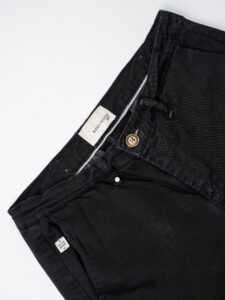 BL11 Pantalone cropped con pinces CALLEJON Nero (6)