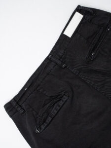 BL11 Pantalone cropped con pinces CALLEJON Nero (7)