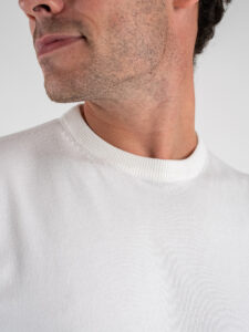 OVER-D Maglione girocollo basico M01 Panna (3)