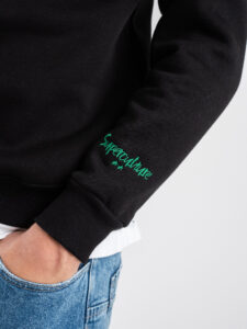 SUPERCULTURE Felpa girocollo felpata con ricamo catenella A955 TEQUILA THERAPY Nera (4)