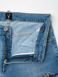 V2 Jeans azzurro slim con piccole rotture e patch laterali TOKYO Azzurro (7)