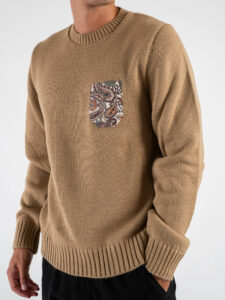 V2 Maglione girocollo misto lana con taschino bianco stampa Floreale MAO C