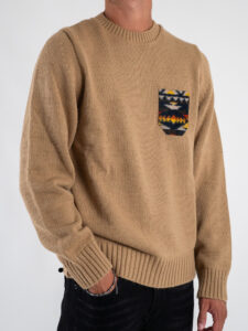 V2 Maglione misto lana con taschino fantasia azteco MAO Cammello (1)