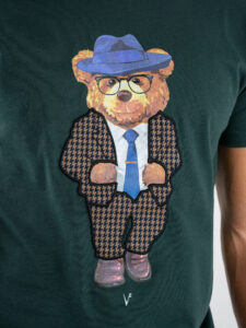 V2 T-shirt in cotone con stampa abito e cappello TUBI5 Verde3