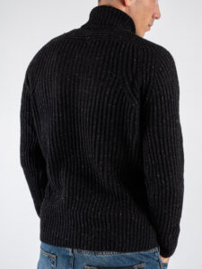 BL11 Maglione dolcevita bottonato a coste larghe GORDON Nero (1)