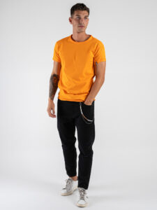 BL11 T-shirt in cotone con dettagli sulla manica sinistra BASIC Arancione (1)