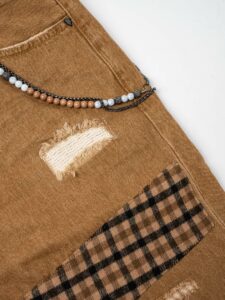 GIANNI LUPO Jeans con patch a quadri e catenella rimovibile GL178F Camel (9)
