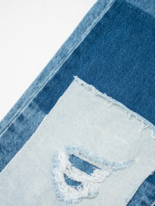 IMPERIAL Jeans morbido con rotture e toppe a contrasto P372MLUD94 Azzurro (9)
