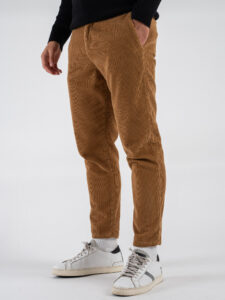 OVER-D Pantalone in velluto con gamba morbida OE1F2W4P47 Cammello (2)