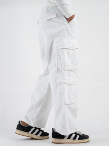 Pantaloni con tasche laterali KA-2926 Bianco (4)