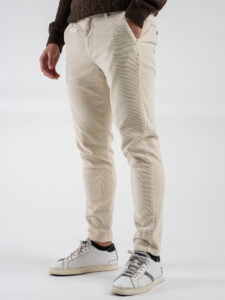 BERNA Pantalone in velluto a costine con tasca alla francese 246099 Panna (3)