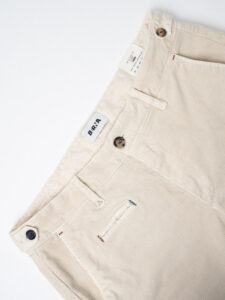 BERNA Pantalone in velluto a costine con tasca alla francese 246099 Panna (7)