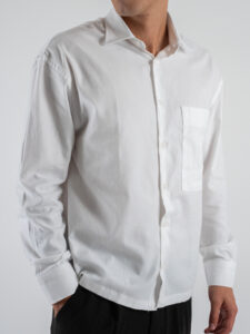 Camicia cropped in flanella leggera vestibilità over con tasca frontale GALLIPOLI Bianca (2)