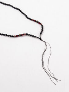 Collana Unisex fatta a mano Nepal buddista effetto lucido 74LC Nero