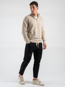 ESTASI Jeans con elastico e coulisse in vita, corto alla caviglia e con rotture MESSI Nerooro (2)