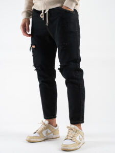 ESTASI Jeans con elastico e coulisse in vita, corto alla caviglia e con rotture MESSI Nerooro (3)