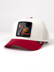 GOORIN BROS Cappellino in tessuto panna con becca in suede rossa e patch stampa doberman BEWARE