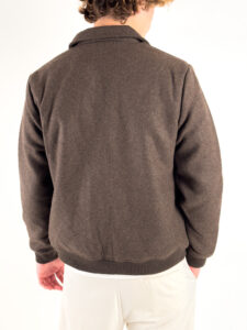 Cappotto corto con tasche frontali e zip 6826GC Marrone (6)