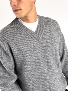 Maglione con collo a v e spalla scesa AJ619 Grey (3)