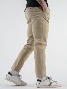 BERNA Pantalone chino cropped morbido con pinces 246384 Sabbia (1)