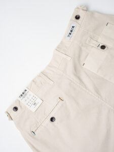 BERNA Pantalone cropped operato con pinces 246096 Panna (3)