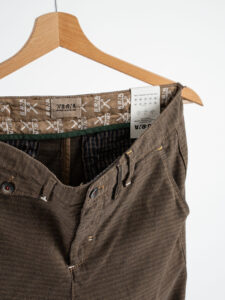 BERNA Pantalone chinos in cotone 223176 Cammello (1)