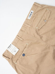 BERNA Pantalone chinos leggero microlavorato 243218 Coloniale (1)