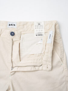 BERNA Pantalone chinos leggero microlavorato 243218 Panna (6)