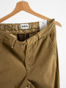 BERNA Pantalone chinos microlavorato 246108 Arachide (2)