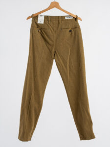 BERNA Pantalone chinos microlavorato 246108 Arachide (3)