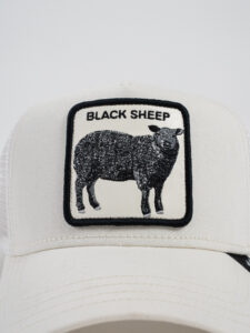 GOORIN BROS Cappellino bianco con patch in pelle bianca stampa Pecora nera BLACK SHEEP (2)