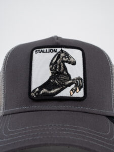 GOORIN BROS Cappellino grigio con retina grigia e patch bianca stampa stallone STALLION (1)