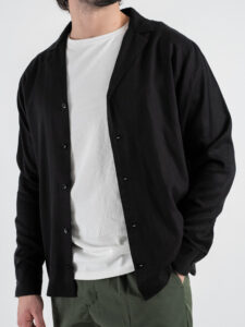 BERNA Camicia in Tencel con collo bowling 251090 Nera (3)