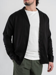 BERNA Camicia in Tencel con collo bowling 251090 Nera (5)