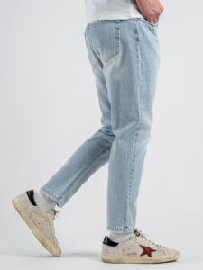 BERNA Jeans cropped chiaro con finte rotture 251049 Azzurro chiaro (4)