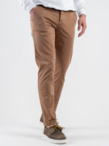 BERNA Pantalone chinos in cotone leggero 2511023 Terra (3)