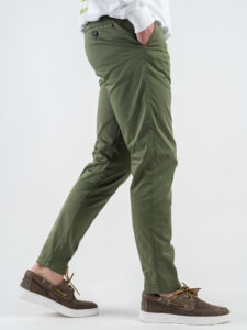 BERNA Pantalone chinos in cotone leggero 251103 Menta (4)