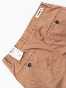 BERNA Pantalone chinos in cotone leggero 251103 Pesca (1)