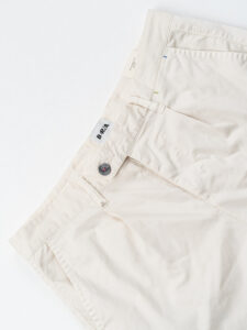 BERNA Pantalone in cotone leggero con pences 251104 Latte (2)