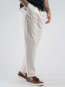 BERNA Pantalone in cotone leggero con pences 251104 Latte (3)