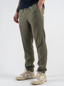 BERNA Pantalone leggero con coulisse in tessuto tencel 251089 Militare (1)