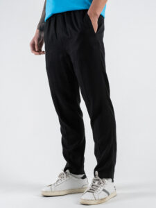 BERNA Pantalone leggero con coulisse in tessuto tencel 251089 Nero (2)