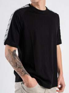 BERNA T-shirt in cotone con banda sulle maniche 251067 Nera (3)