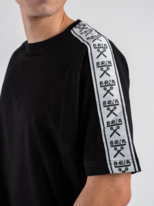 BERNA T-shirt in cotone con banda sulle maniche 251067 Nera (5)