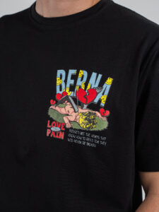 BERNA T-shirt in cotone con stampa LOVE PAIN 251324 Nero (5)