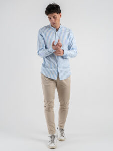 BL11 Camicia in cotone con colletto con riga larga 42340112 Azzurro (2)