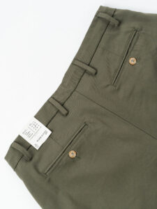 BL11 Pantalone chinos da abito con bottone e coulisse in vita BL250857 Militare (8)