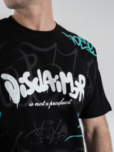 DISCLAIMER T-shirt con logo frontale e scritte graffiti 25EDS54897 Nera (1)